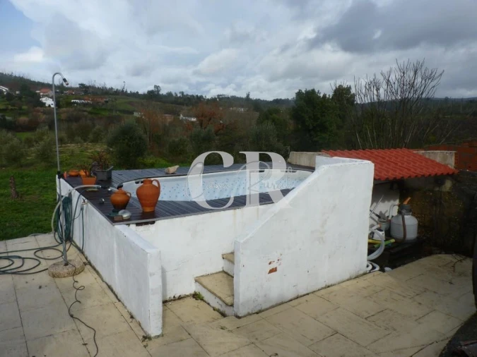 Moradia T3 para Venda em Almoster Foto 52