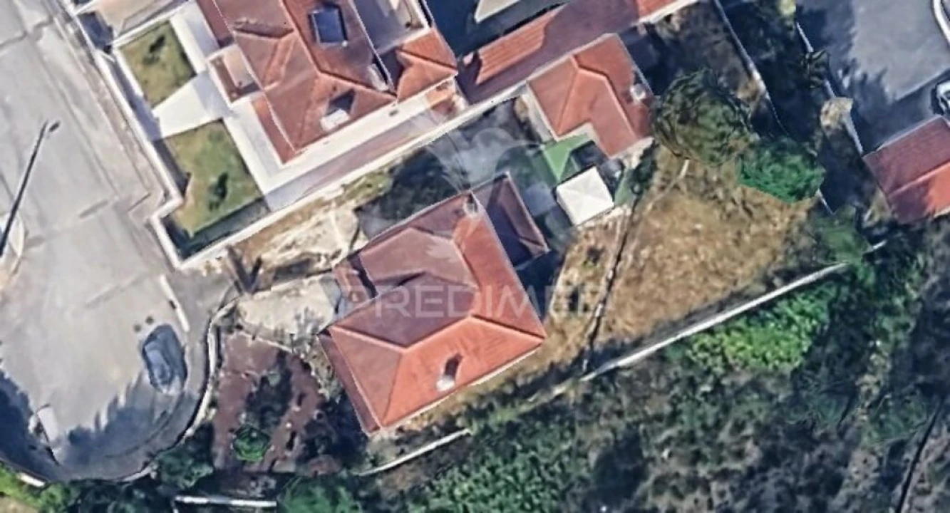 Moradia T4 para Venda em Seiça Foto 17