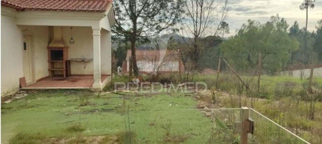 Moradia T4 para Venda em Seiça Foto 14