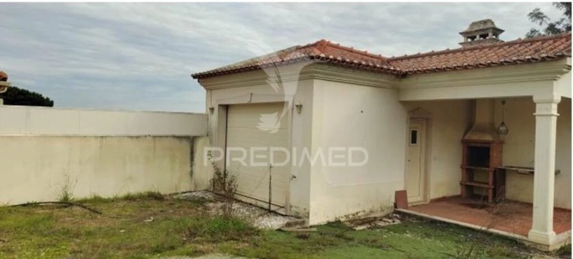 Moradia T4 para Venda em Seiça Foto 13