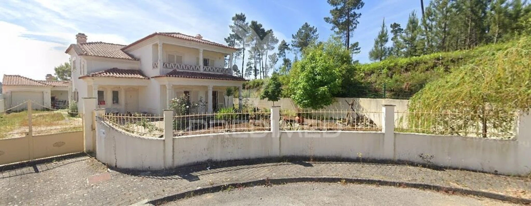 Moradia T4 para Venda em Seiça Foto 2