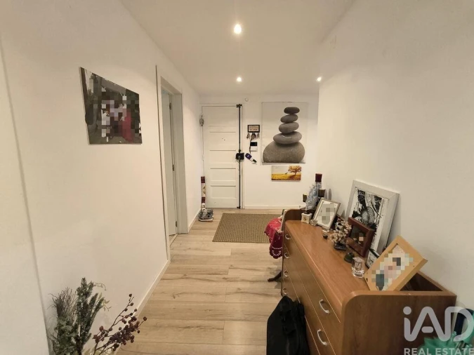 Apartamento T3 para Venda em Queluz e Belas Foto 2