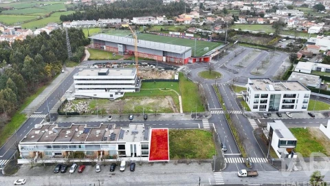 Terreno para Venda em Nogueira e Silva Escura