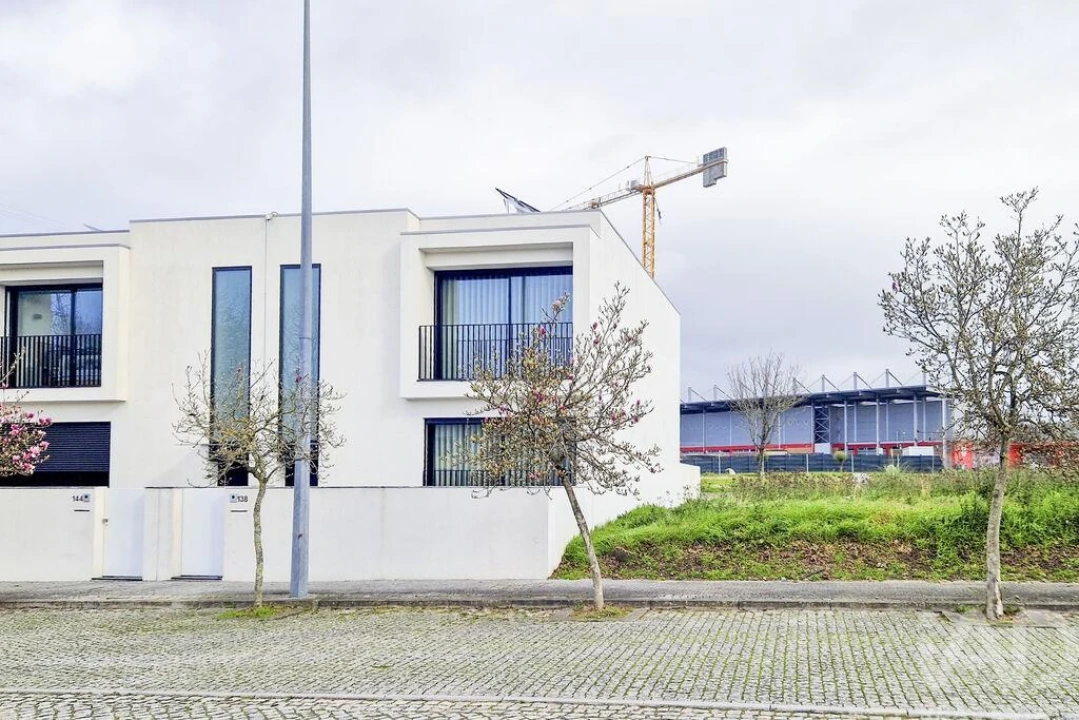 Terreno para Venda em Nogueira e Silva Escura Foto 2