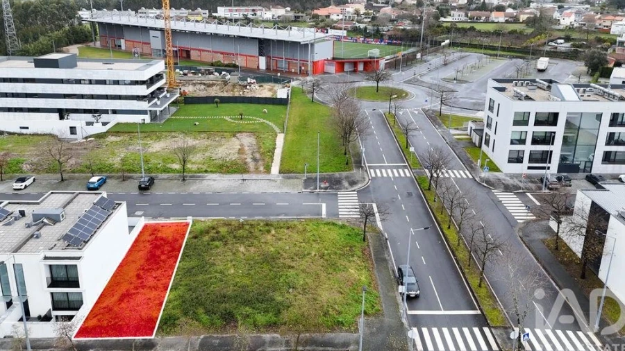 Terreno para Venda em Nogueira e Silva Escura