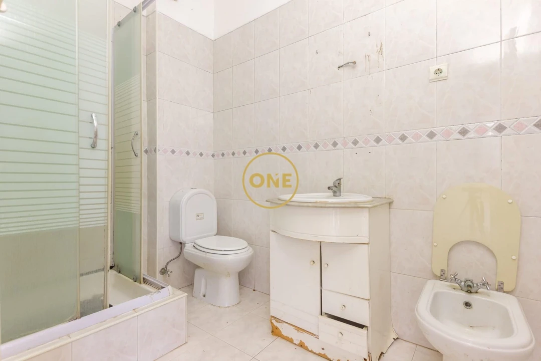 Apartamento T2 para Venda em Seixal, Arrentela e Aldeia de Paio Pires Foto 9