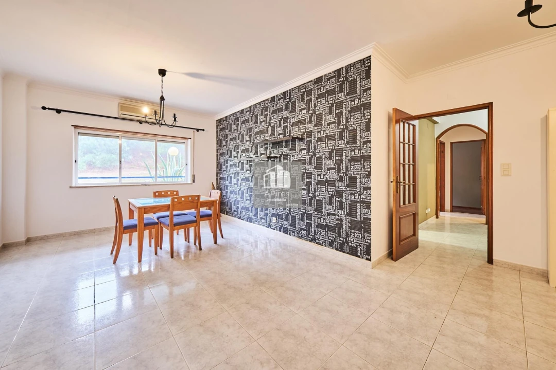 Apartamento T2 para Venda em Charneca de Caparica e Sobreda Foto 8