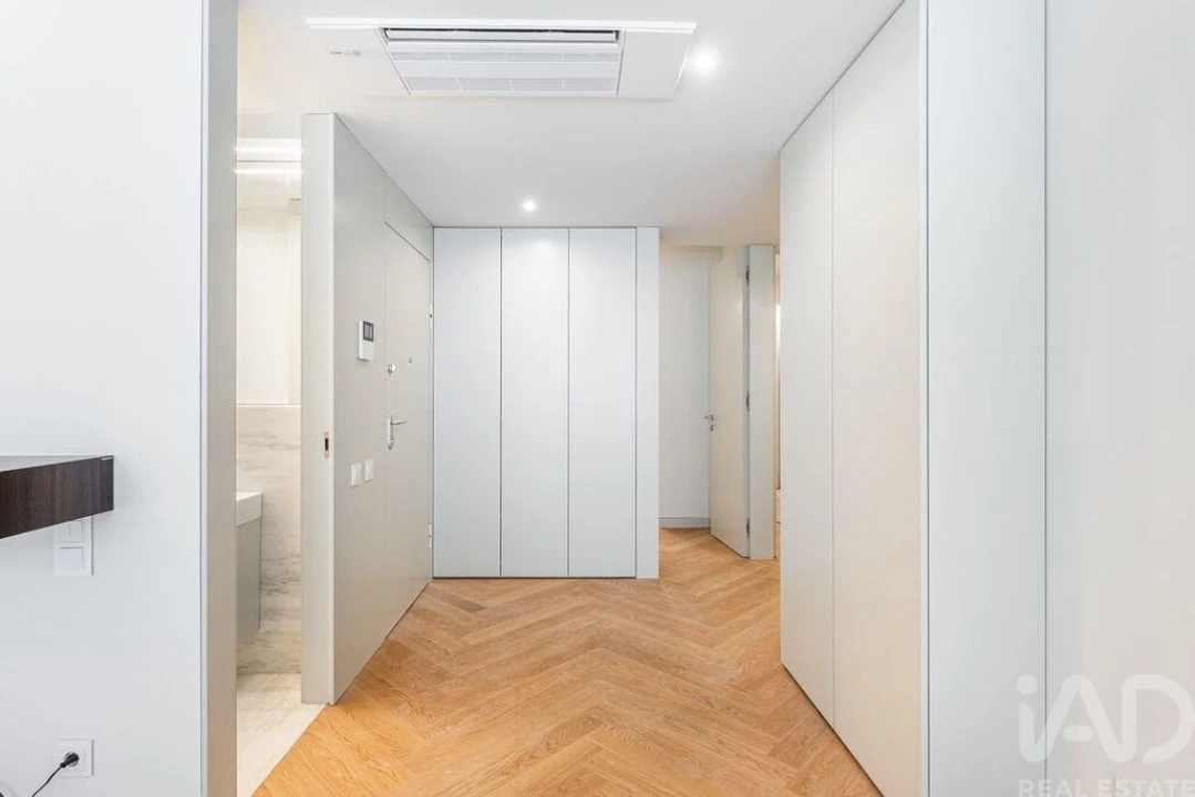 Apartamento T3 para Venda em Cedofeita, Santo Ildefonso, Sé, Miragaia, São Nicolau e Vitória Foto 14