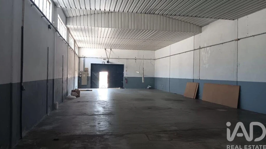 Armazém para Venda em Pedome Foto 9