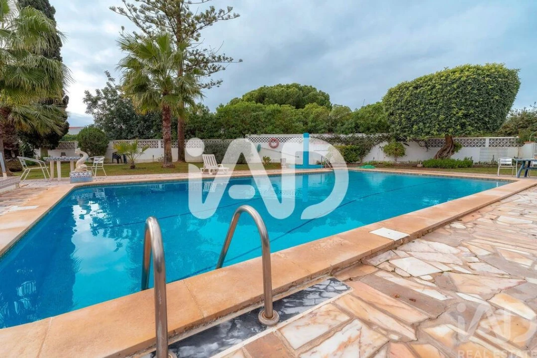 Apartamento T2 para Venda em Quarteira Foto 38