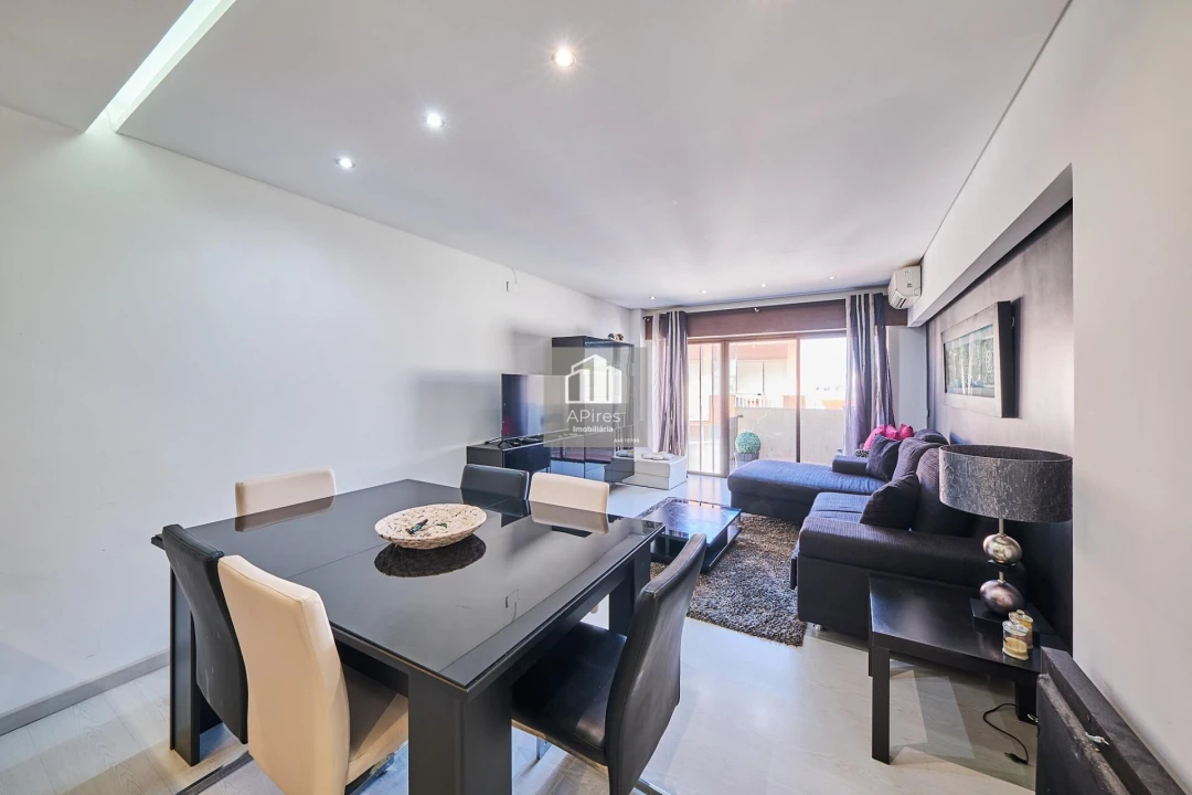 Apartamento T1 para Venda em Costa da Caparica Foto 3