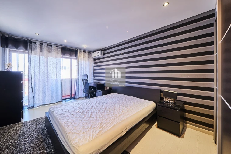 Apartamento T1 para Venda em Costa da Caparica Foto 10