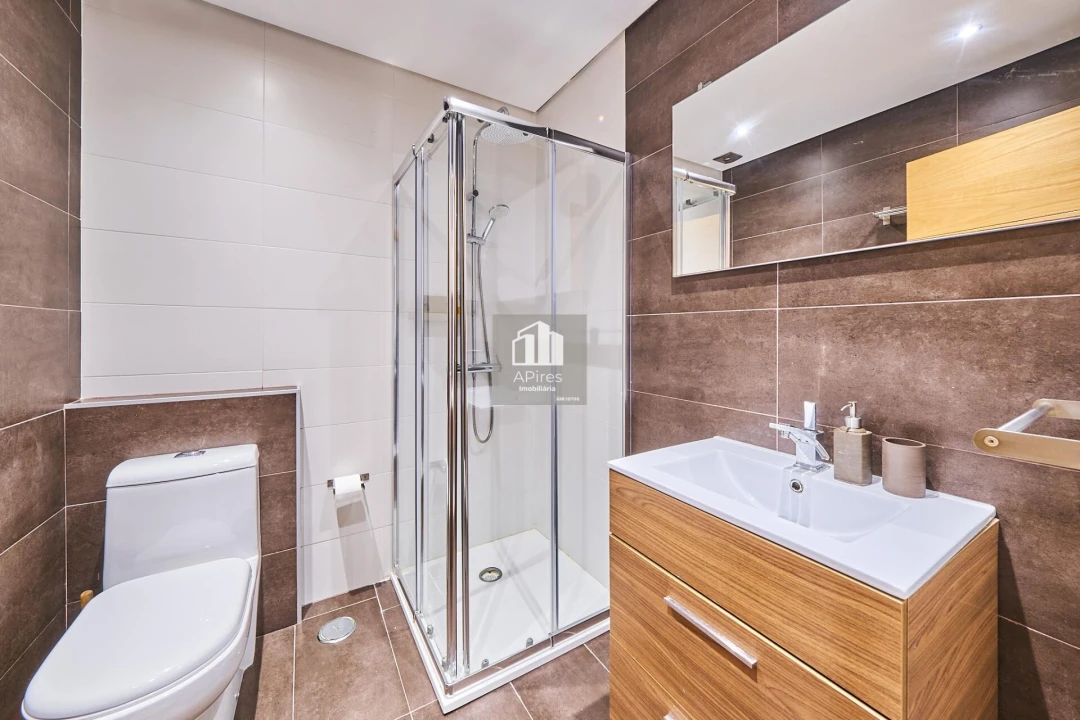 Apartamento T1 para Venda em Costa da Caparica Foto 9