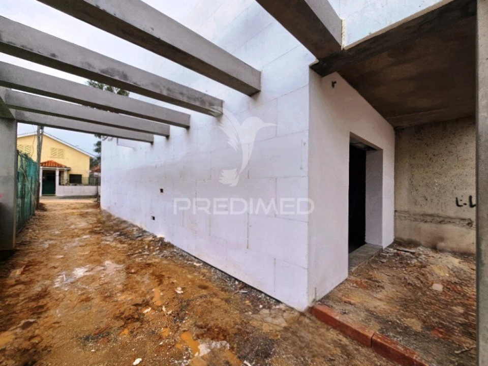 Moradia T3 para Venda em Fernao Ferro Foto 2