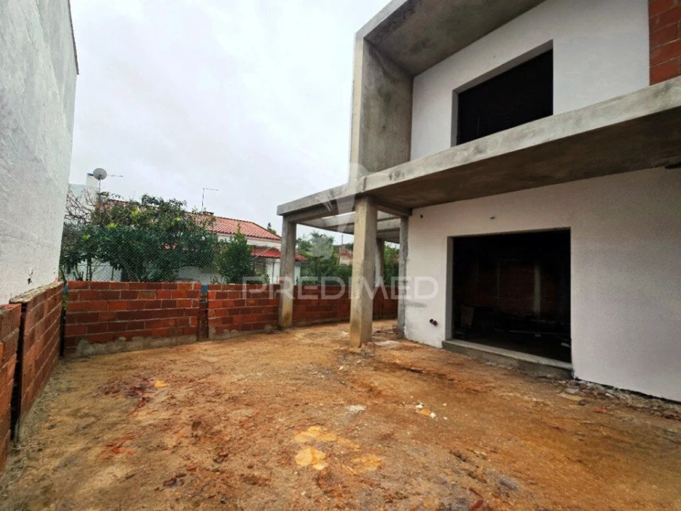 Moradia T3 para Venda em Fernao Ferro Foto 3