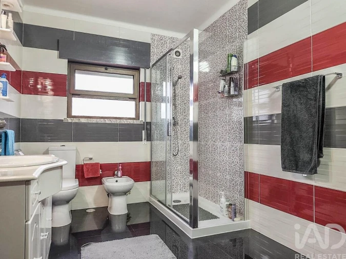 Moradia T4 para Venda em Marinha Grande Foto 17