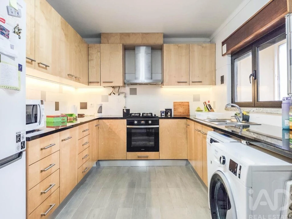 Moradia T4 para Venda em Marinha Grande Foto 4