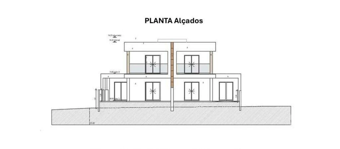 Moradia T4 para Venda em Fernao Ferro Foto 1