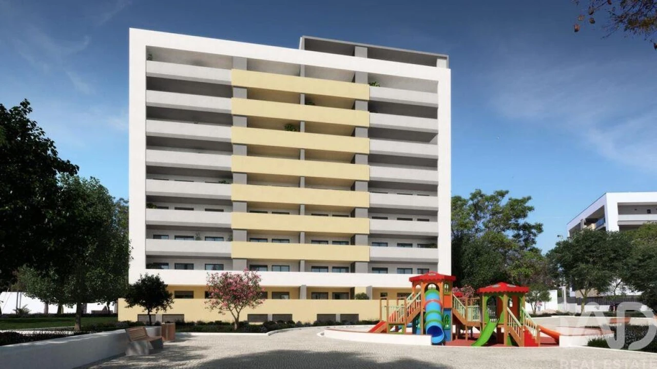 Apartamento T3 para Venda em Portimão Foto 1