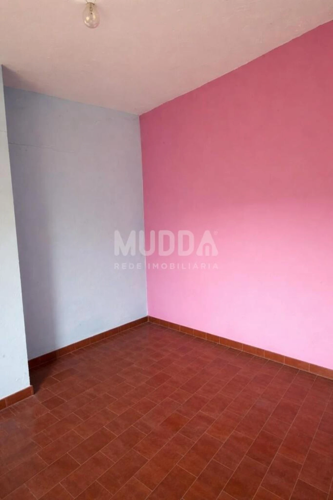 Moradia T1 para Venda em São João do Monte e Mosteirinho Foto 8