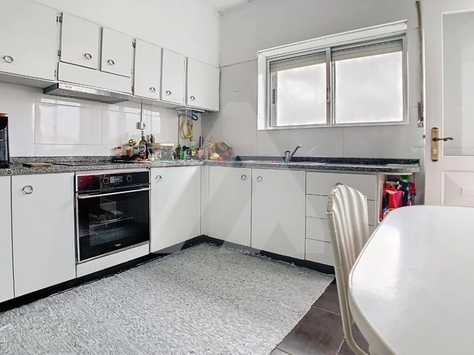 Apartamento T2 para Venda em São João da Madeira Foto 1