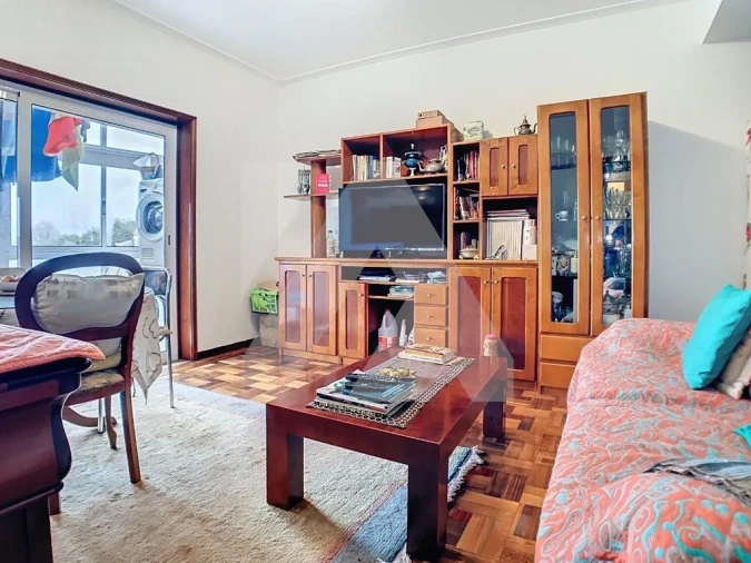 Apartamento T2 para Venda em São João da Madeira Foto 3
