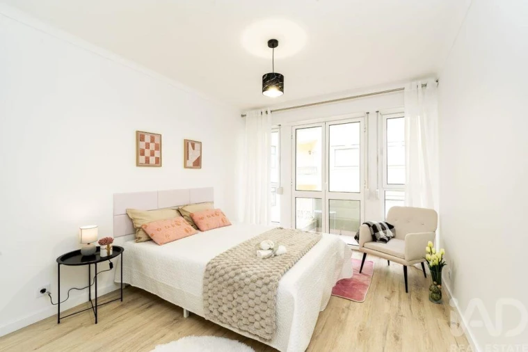 Apartamento T4 para Venda em Aljubarrota Foto 16