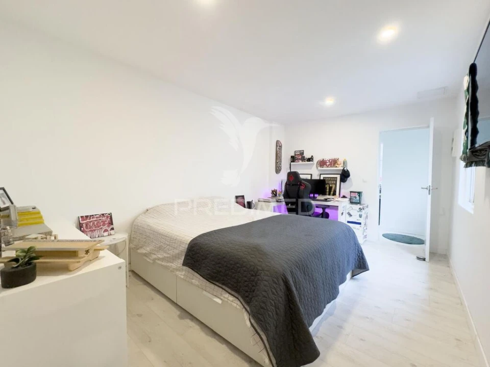 Moradia T4 para Venda em Charneca de Caparica e Sobreda Foto 4