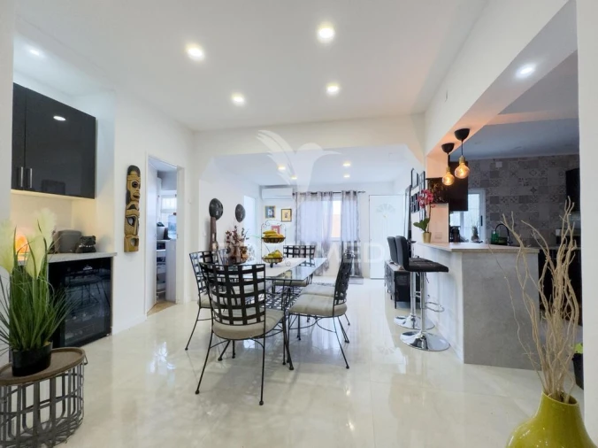 Moradia T4 para Venda em Charneca de Caparica e Sobreda Foto 8