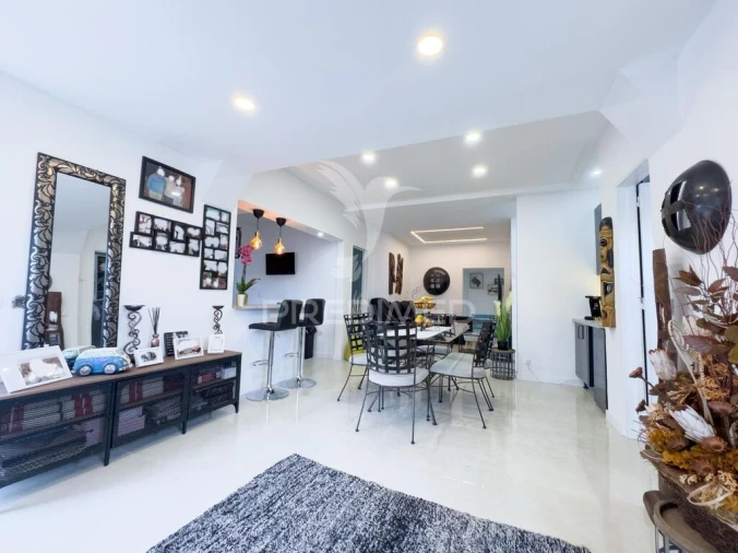 Moradia T4 para Venda em Charneca de Caparica e Sobreda Foto 7