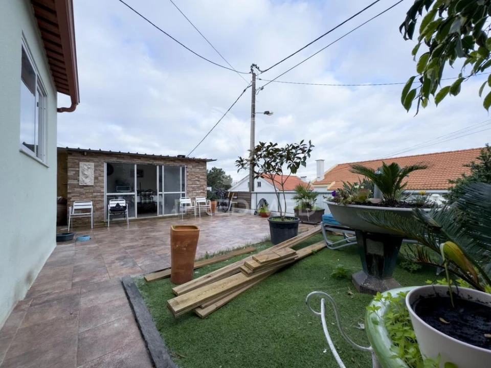 Moradia T4 para Venda em Charneca de Caparica e Sobreda Foto 3