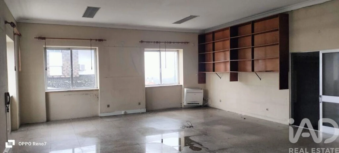 Armazém para Venda em Escapães Foto 30