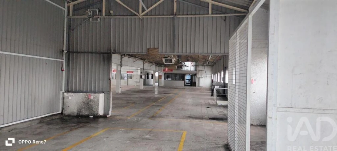 Armazém para Venda em Escapães Foto 18