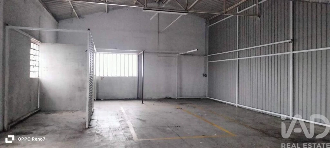 Armazém para Venda em Escapães Foto 17
