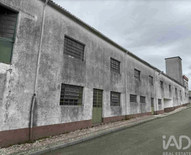 Armazém para Venda em Escapães Foto 8