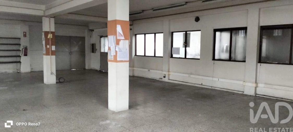 Armazém para Venda em Escapães Foto 8