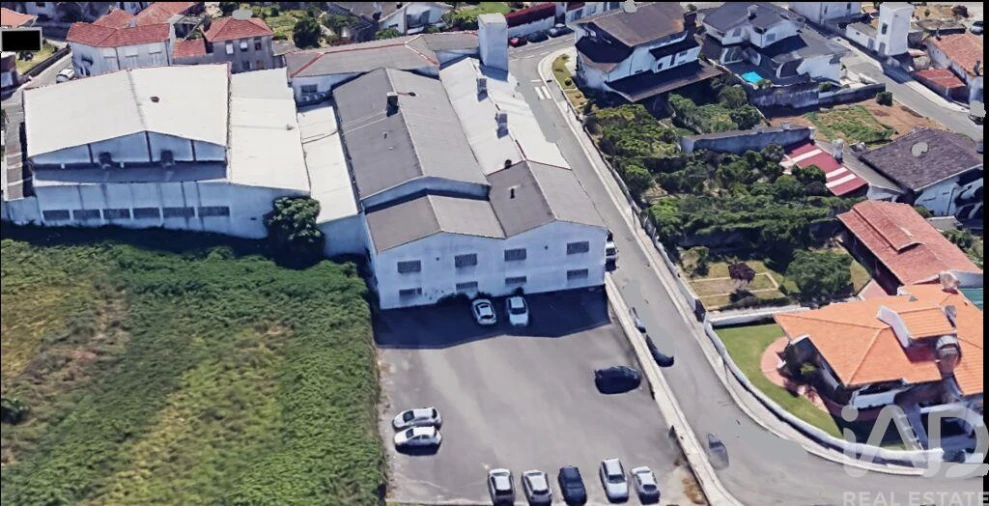 Armazém para Venda em Escapães Foto 4