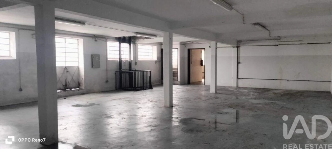 Armazém para Venda em Escapães Foto 10