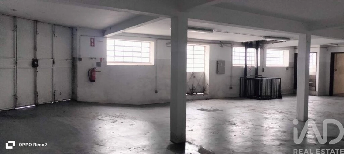 Armazém para Venda em Escapães Foto 11