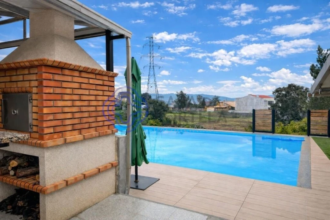 Quinta T2 para Venda em Gandra Foto 17