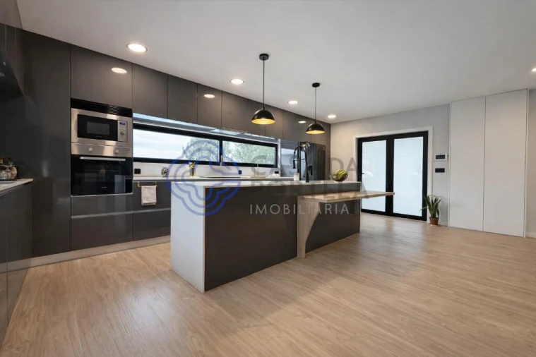 Quinta T2 para Venda em Gandra Foto 6