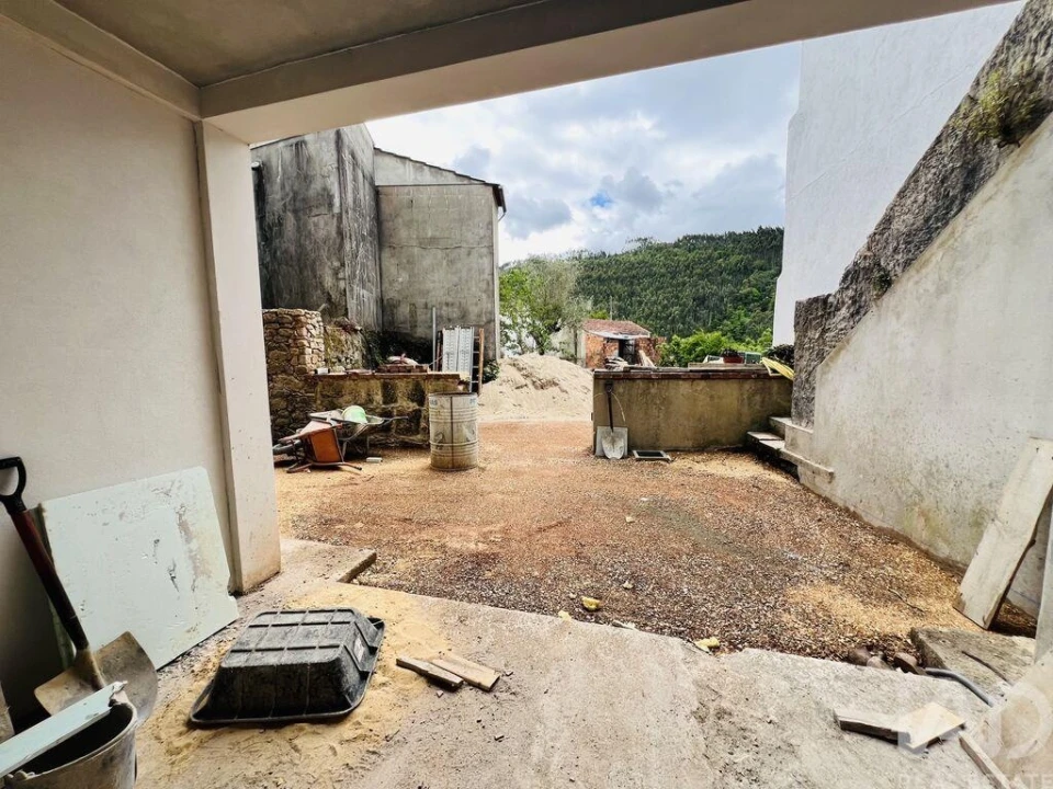 Apartamento T1 para Venda em Espinhal Foto 3
