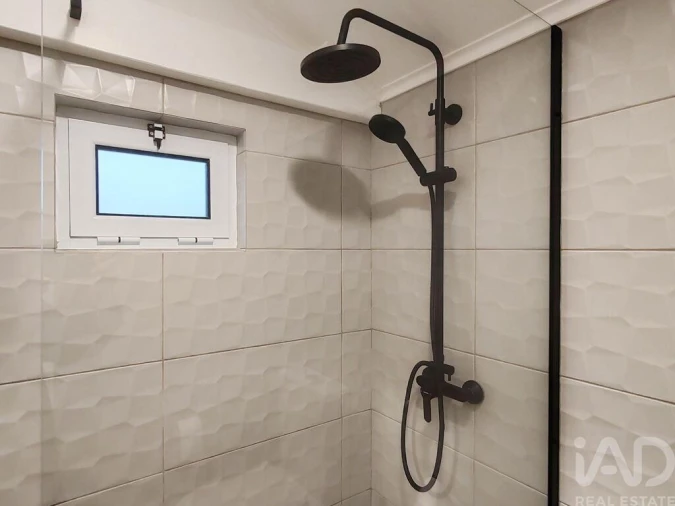 Moradia T1 para Venda em Lajes do Pico Foto 13