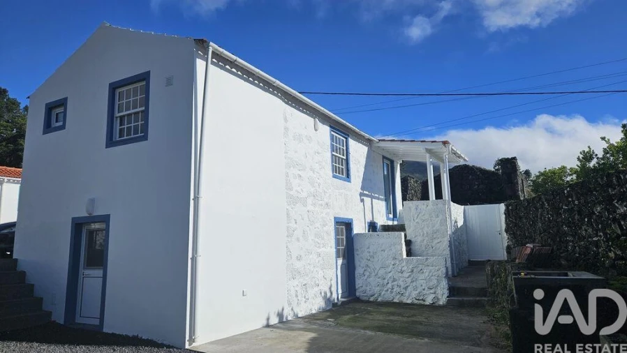 Moradia T1 para Venda em Lajes do Pico Foto 12