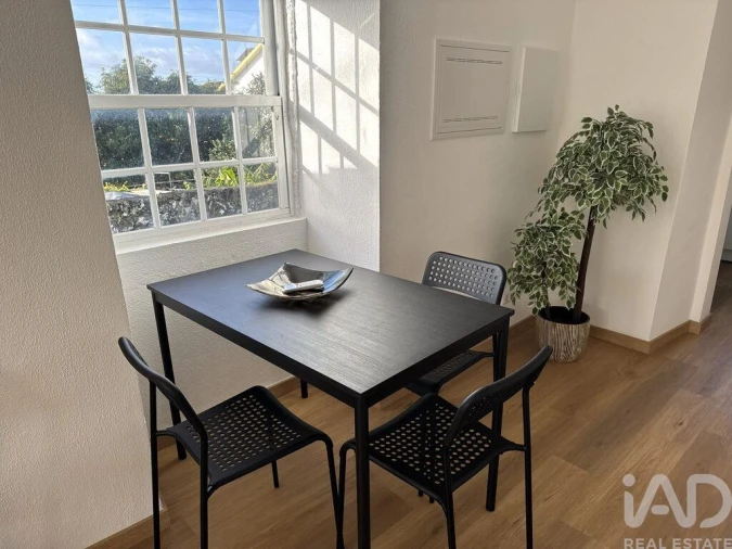 Moradia T1 para Venda em Lajes do Pico Foto 3