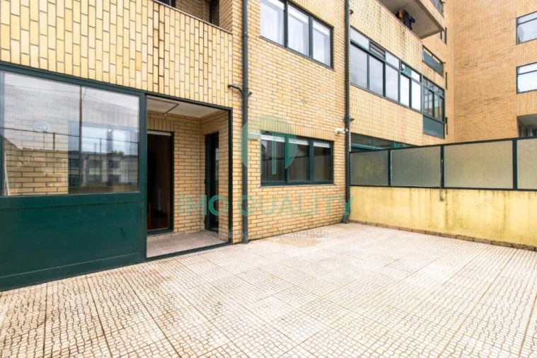 Apartamento T1 para Arrendamento em Paranhos Foto 12