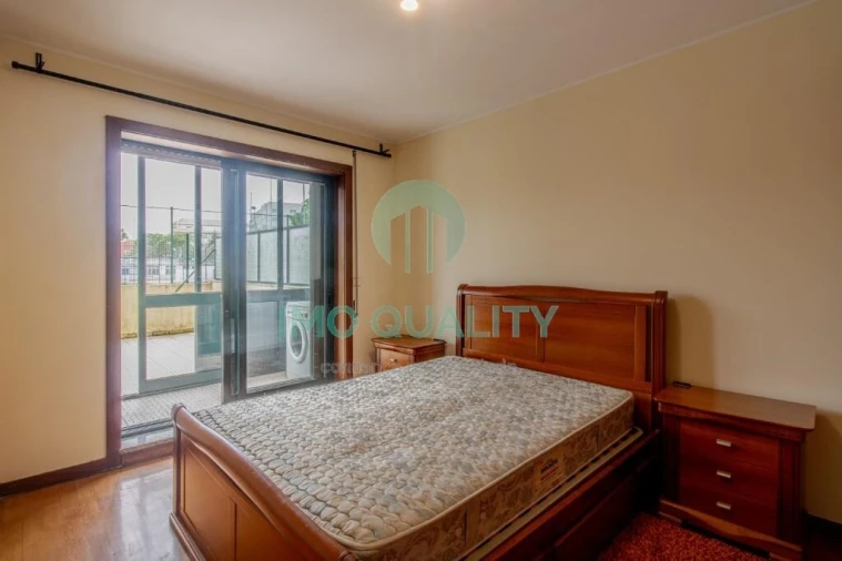 Apartamento T1 para Arrendamento em Paranhos Foto 4