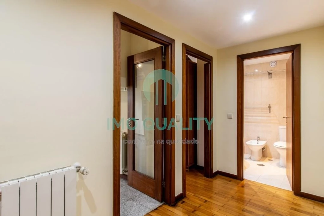 Apartamento T1 para Arrendamento em Paranhos Foto 3