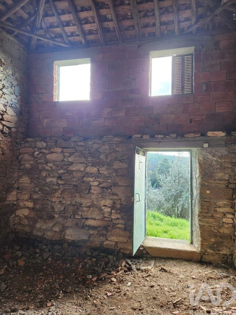 Moradia T3 para Venda em Souto da Casa Foto 3