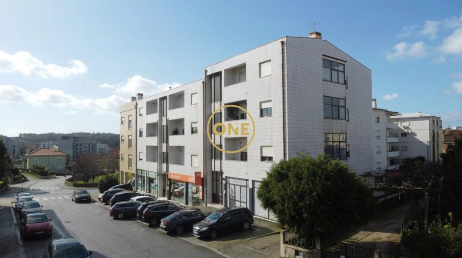 Apartamento T3 para Venda em Paços de Ferreira Foto 1